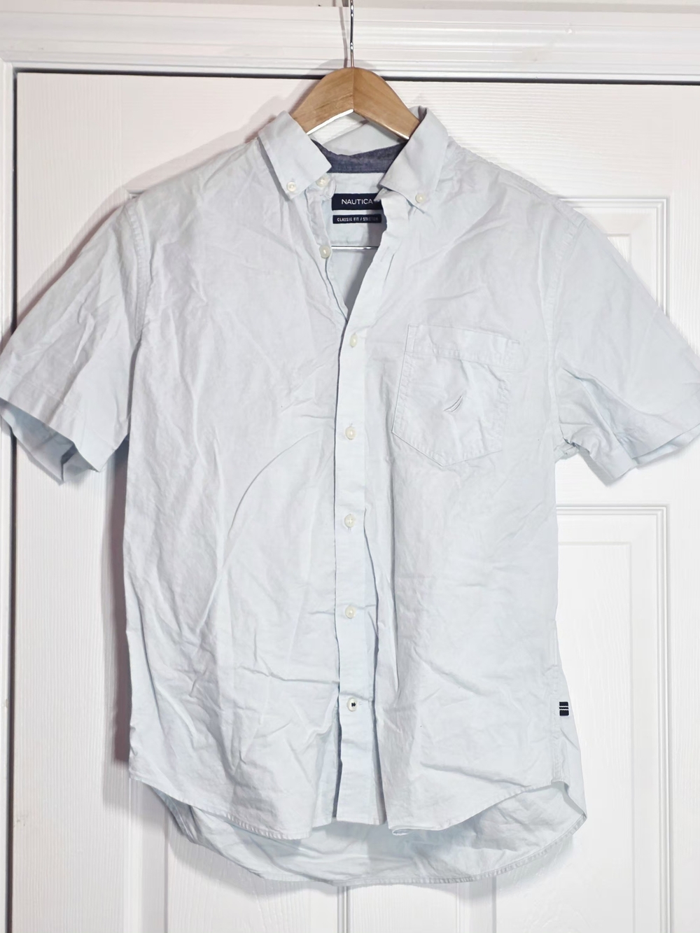 Nautica Men's Light Blue Short-Sleeve Button-Down Shirt with Pocket